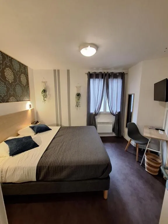Chambre Double - Hôtel Au Bon Séjour Vitry-le-François